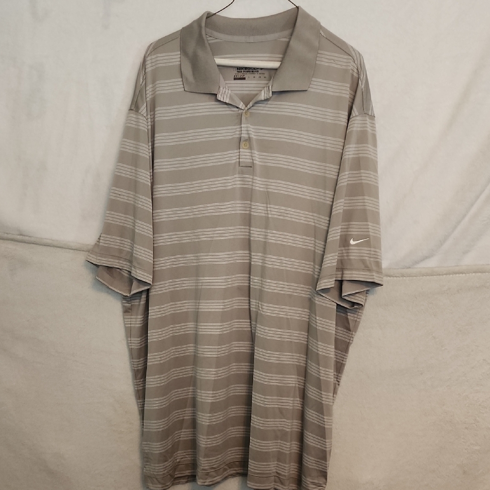 Nike Men's Light Gray Polo Shirt with Stripes